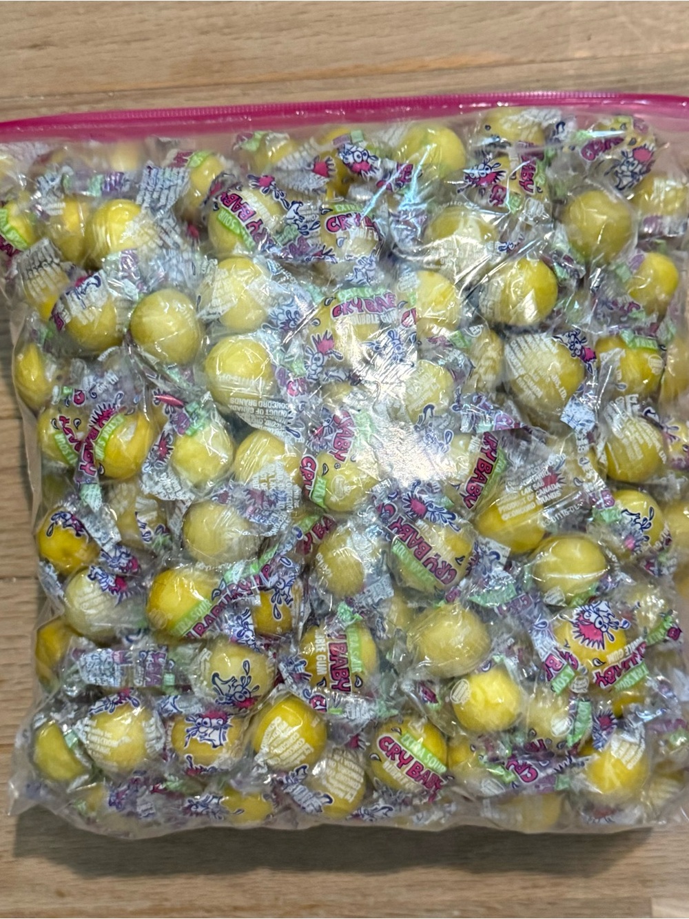 Cry Baby Extra Sour Bubble Gum - Yellow/Lemon